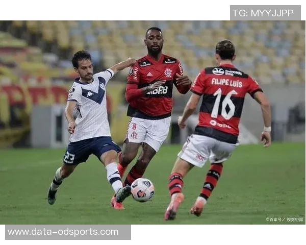 萨米恩托与防御正义的激烈对决揭示足球战术与团队精神的较量